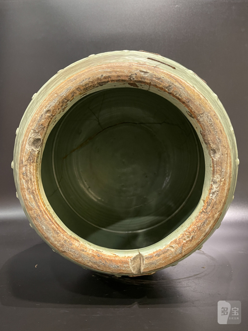 明 龙泉窑青釉花卉纹鼓钉绣墩 - 图10
